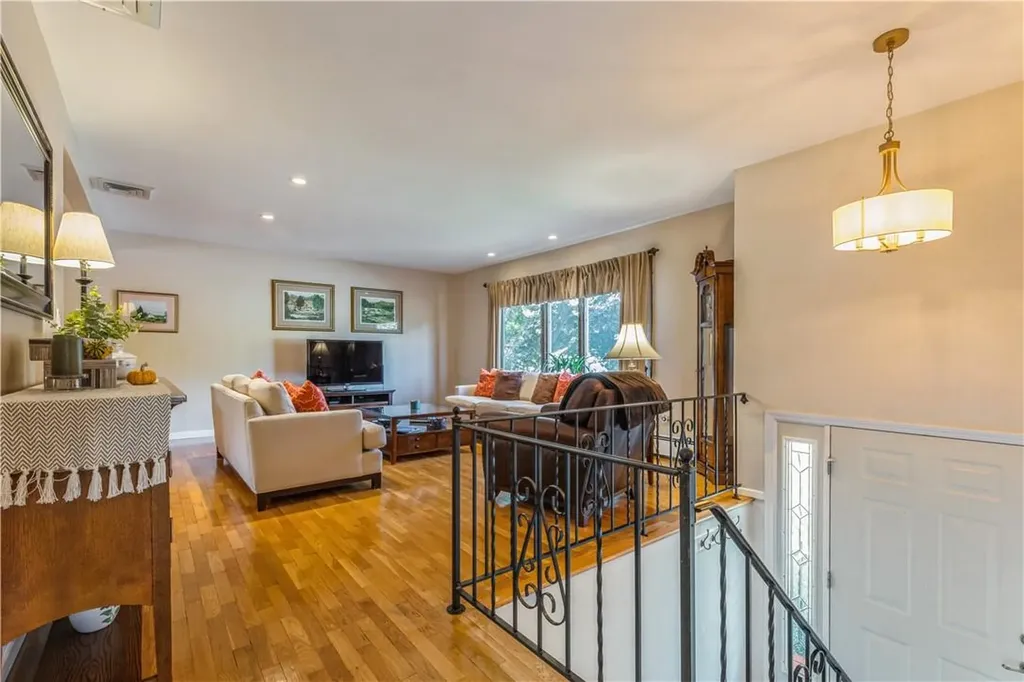 31 Southpark Drive Garnerville NY 10923