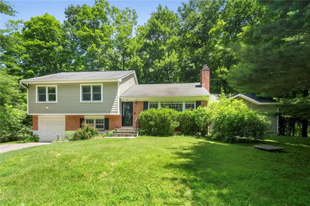 12 Garlen Road Bedford NY 10536