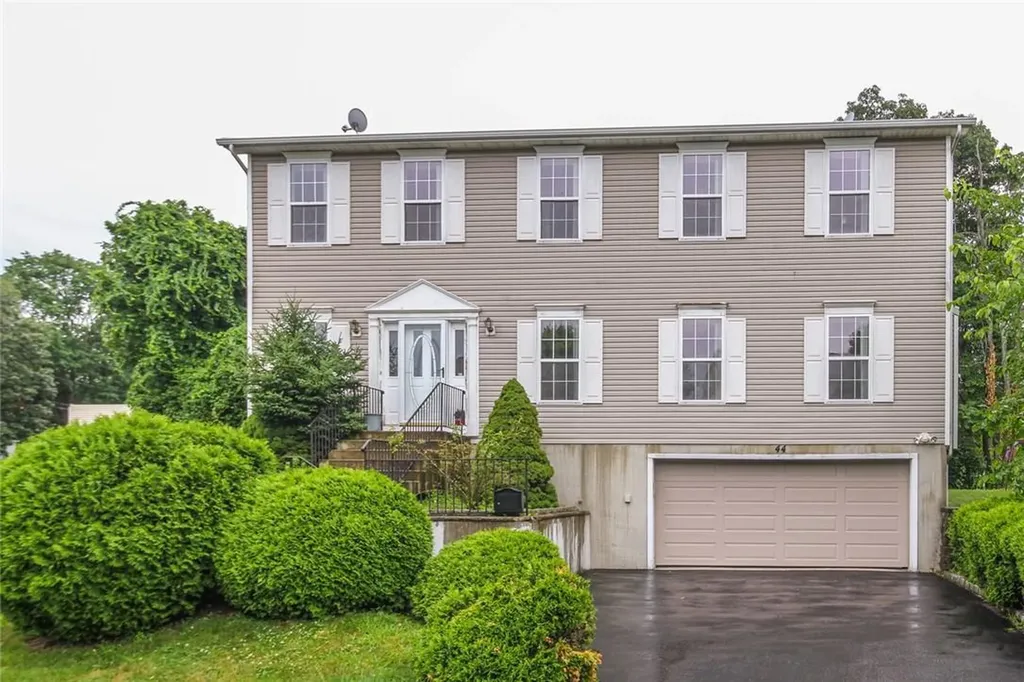 44 Greenvale Circle White Plains NY 10607