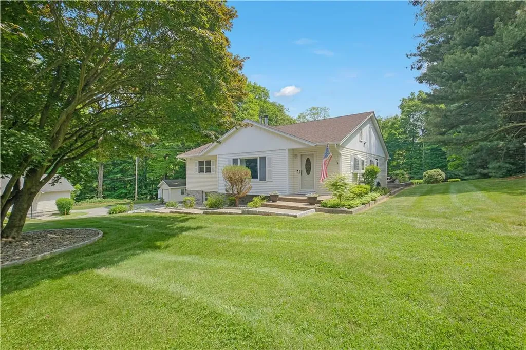 121 & 125 Union Valley Road Mahopac NY 10541