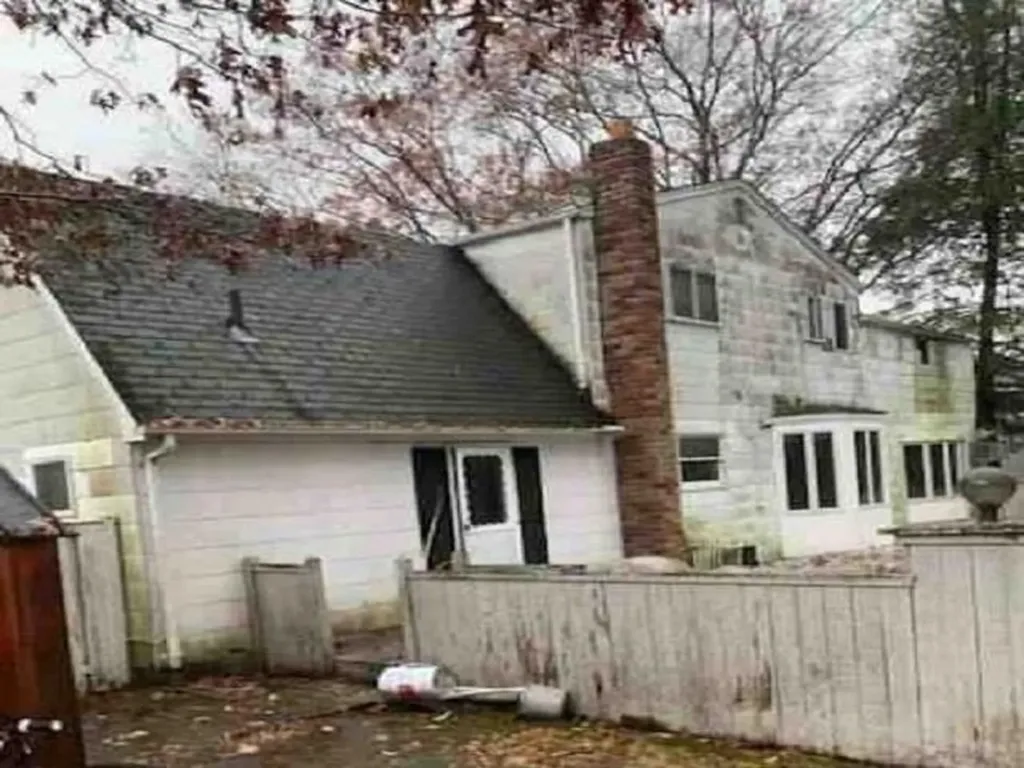 71 Wichard Boulevard Commack NY 11725