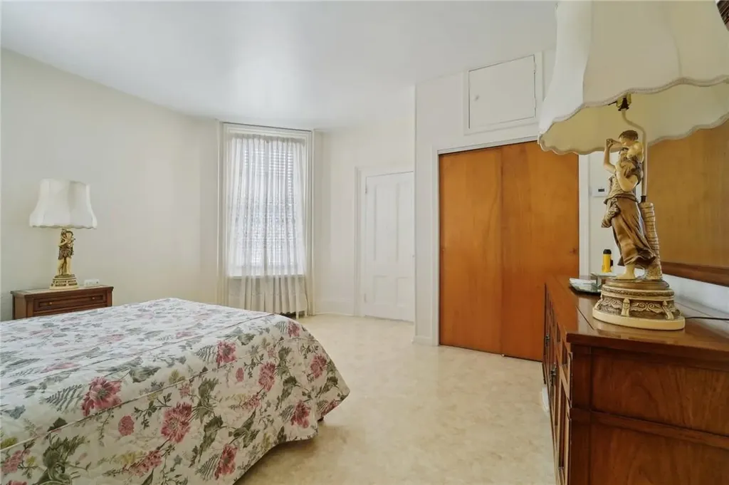 35 N 10th Avenue Mount Vernon NY 10550