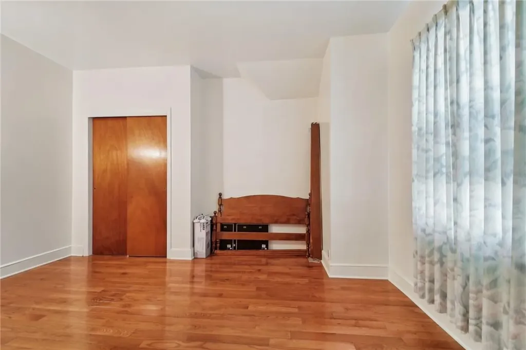35 N 10th Avenue Mount Vernon NY 10550