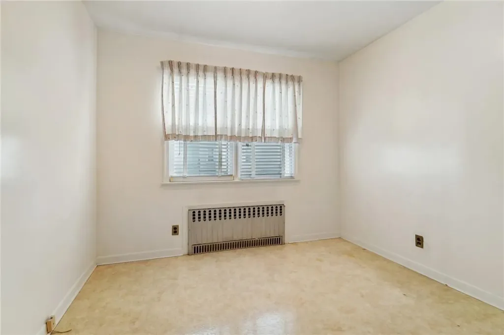 35 N 10th Avenue Mount Vernon NY 10550
