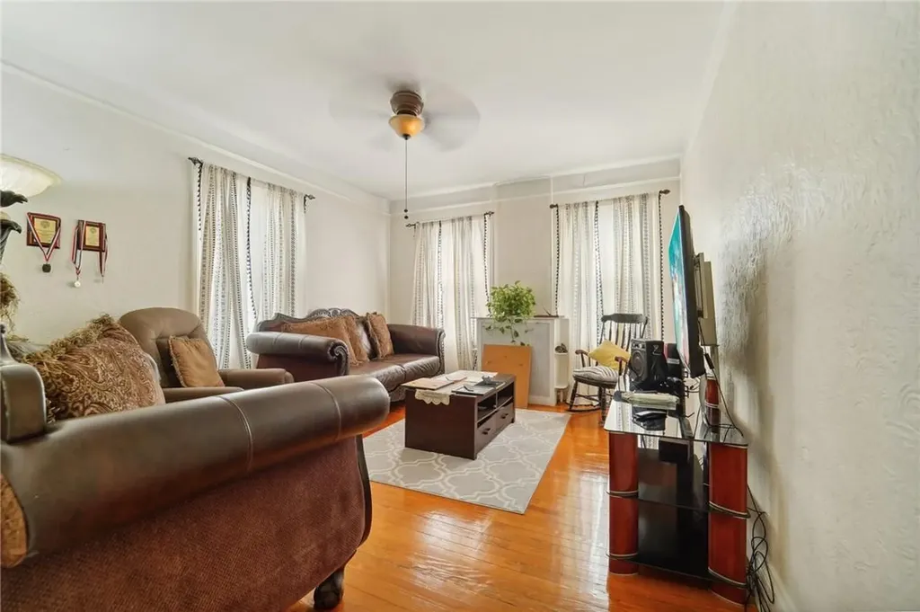35 N 10th Avenue Mount Vernon NY 10550
