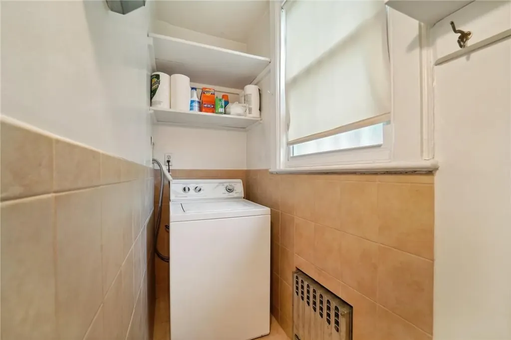 35 N 10th Avenue Mount Vernon NY 10550