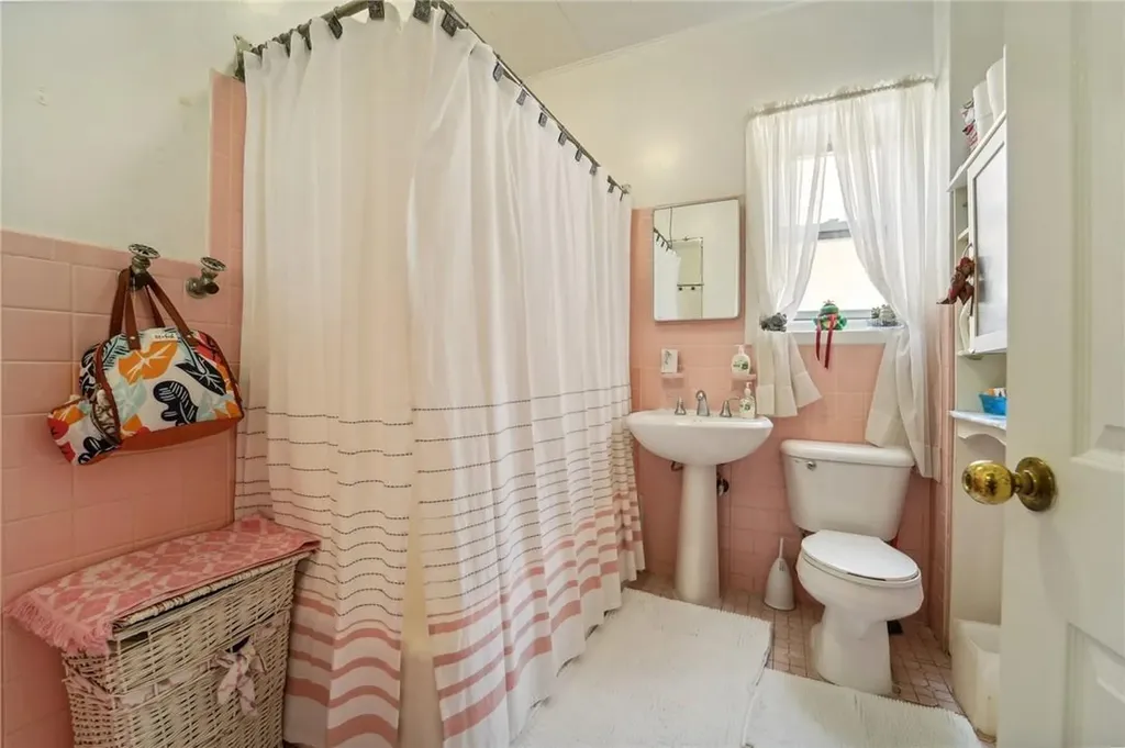 35 N 10th Avenue Mount Vernon NY 10550