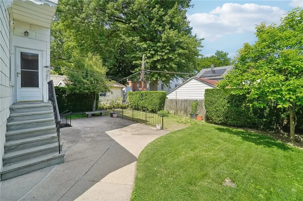 35 N 10th Avenue Mount Vernon NY 10550
