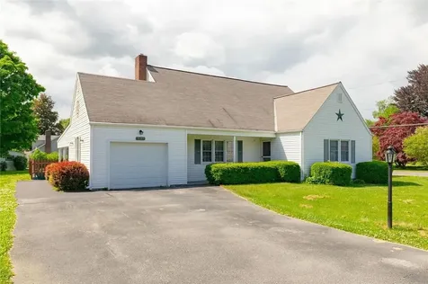 7589 Old Post Road Red Hook NY 12571