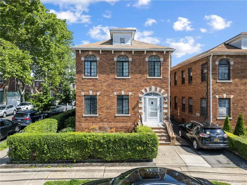 1125 Waring Avenue Bronx NY 10469
