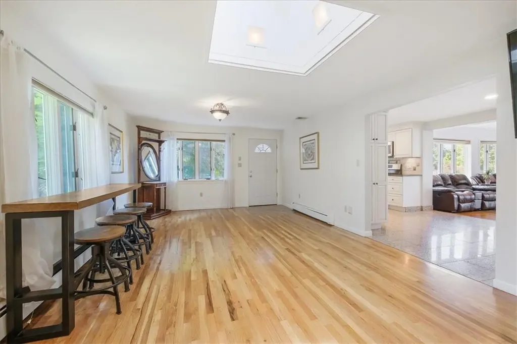 14 Gleneida Boulevard Mahopac NY 10541