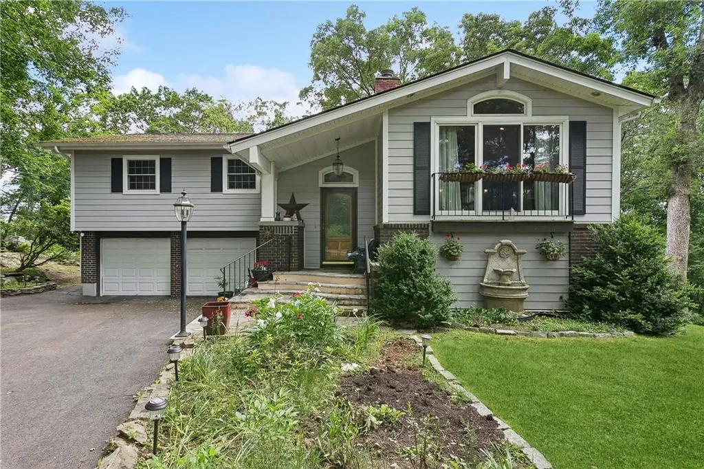 2 White Pine Court Carmel NY 10512