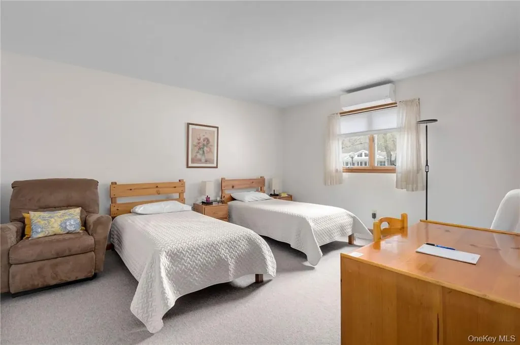 200 Cardinal Road Hyde Park NY 12538