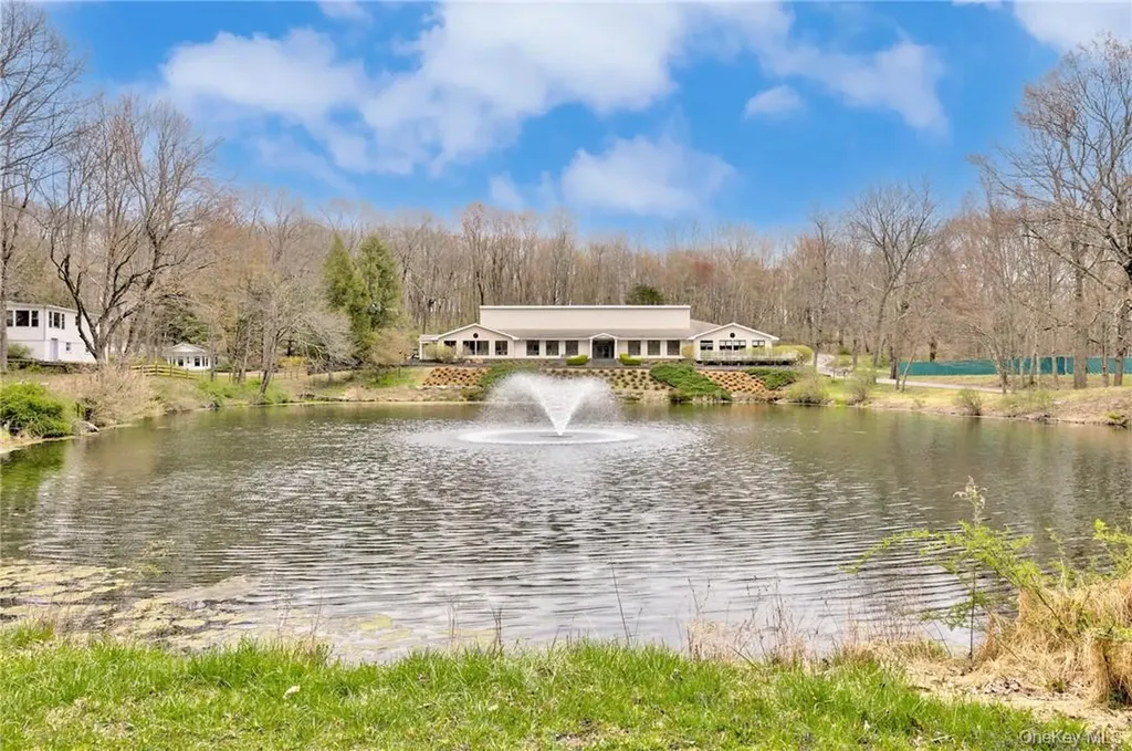 200 Cardinal Road Hyde Park NY 12538