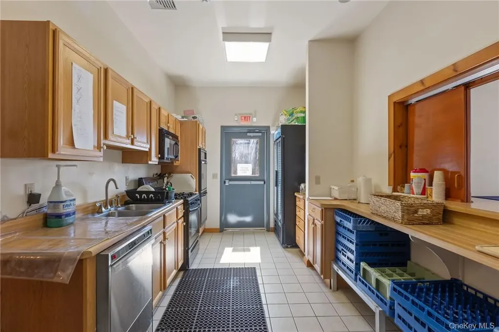 200 Cardinal Road Hyde Park NY 12538