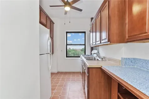 485 Pelham Road New Rochelle NY 10805