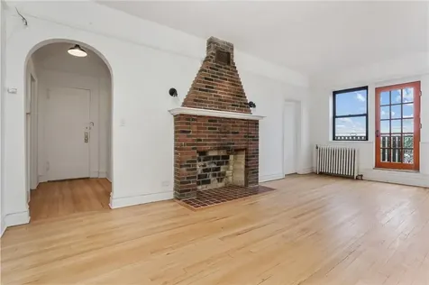 485 Pelham Road New Rochelle NY 10805