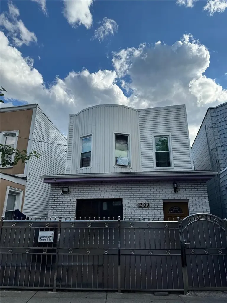 1309 Herschell Street Bronx NY 10461