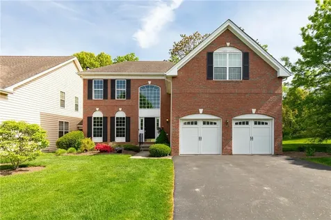 637 Creekside Lane Fishkill NY 12524
