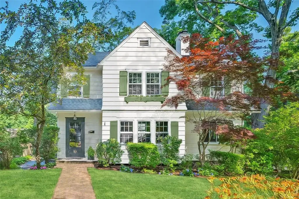 101 Cliff Avenue Pelham NY 10803