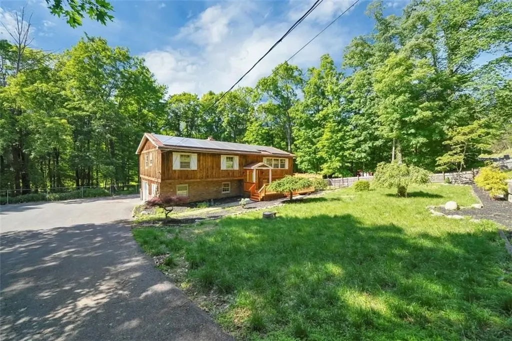 73 Dug Road Chester NY 10918