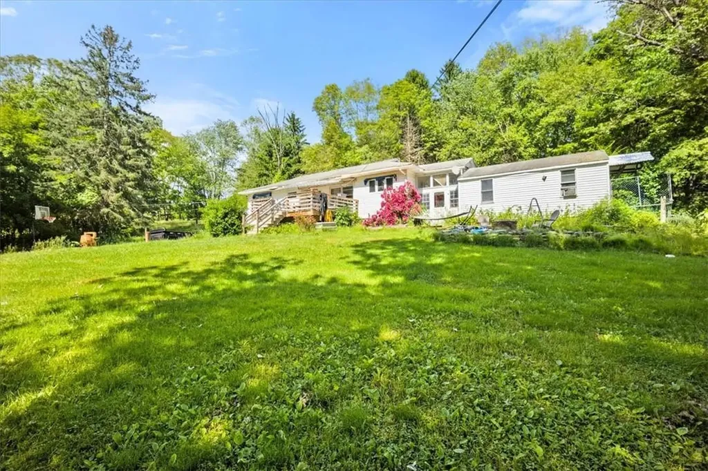 364 Zipfeldburg Road Rhinebeck NY 12572