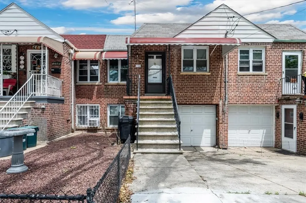 1742 Tomlinson Avenue Bronx NY 10461