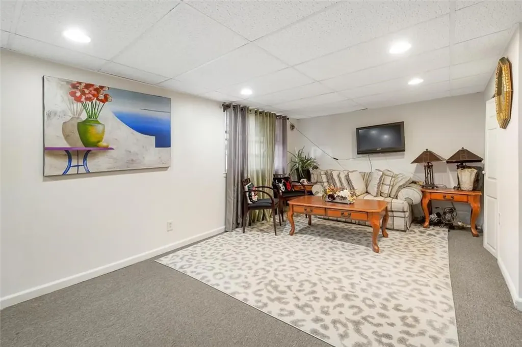9 Durham Road White Plains NY 10607