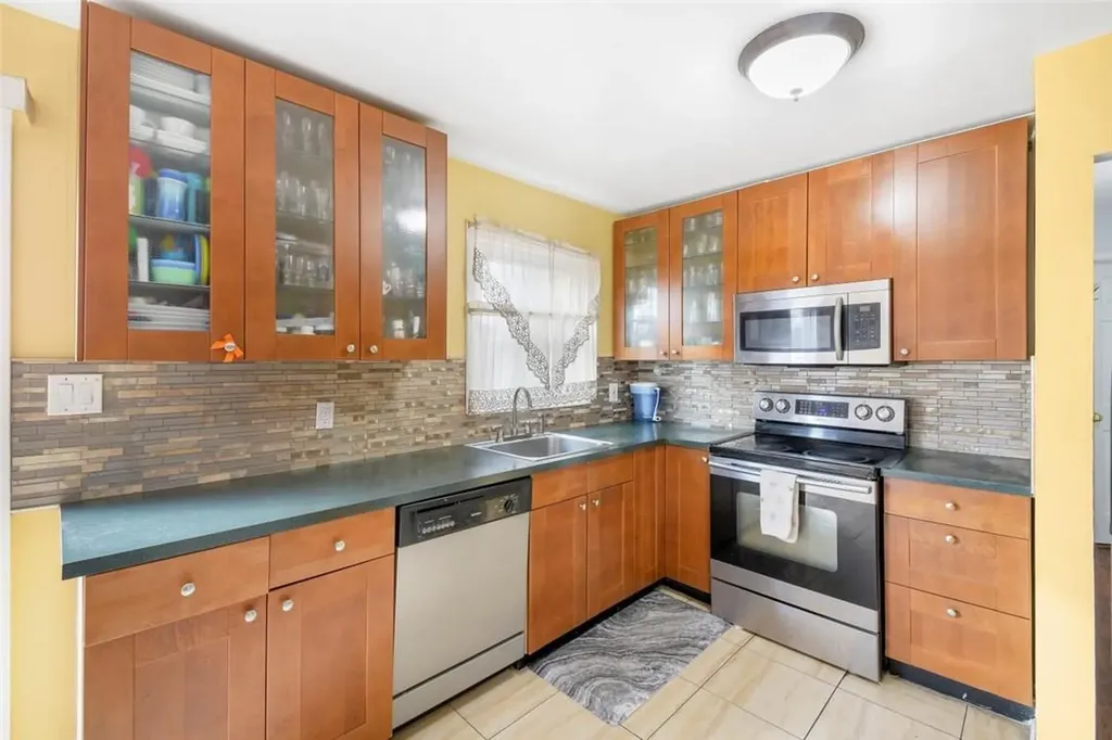 9 Durham Road White Plains NY 10607