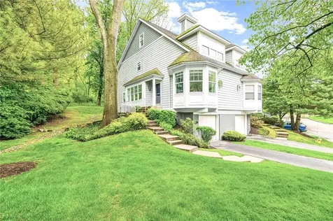 8 Pond View Lane Ossining NY 10562