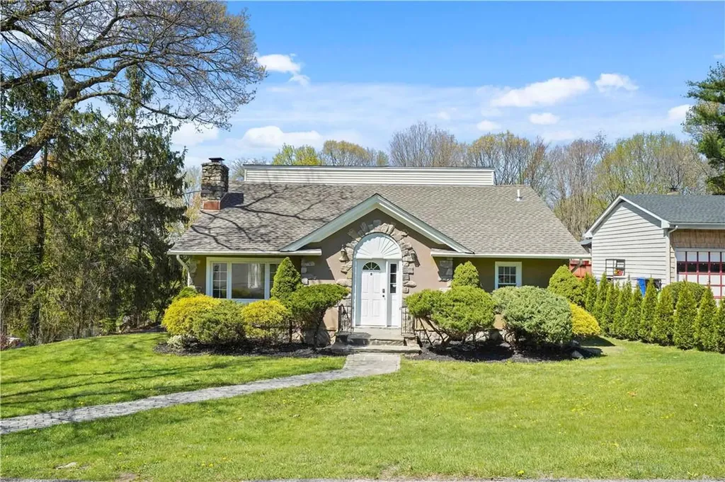 8 Di Rubbo Drive Cortlandt NY 10567