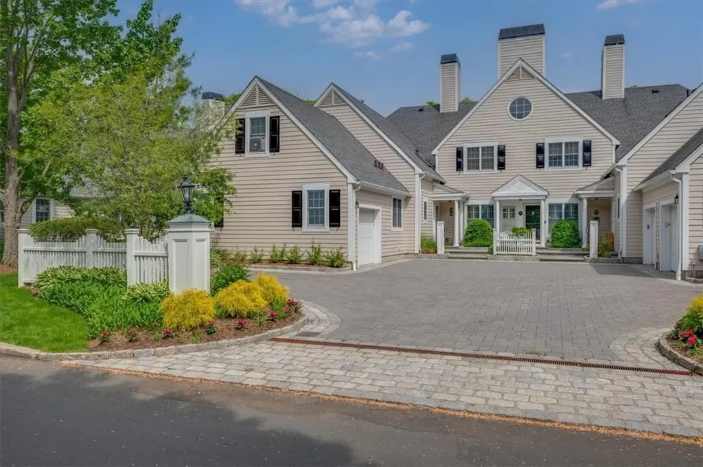 43 Wyndham Close White Plains NY 10605