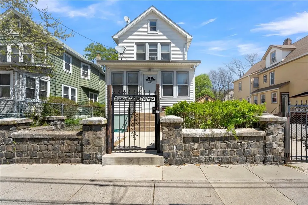 439 S 9th Avenue Mount Vernon NY 10550