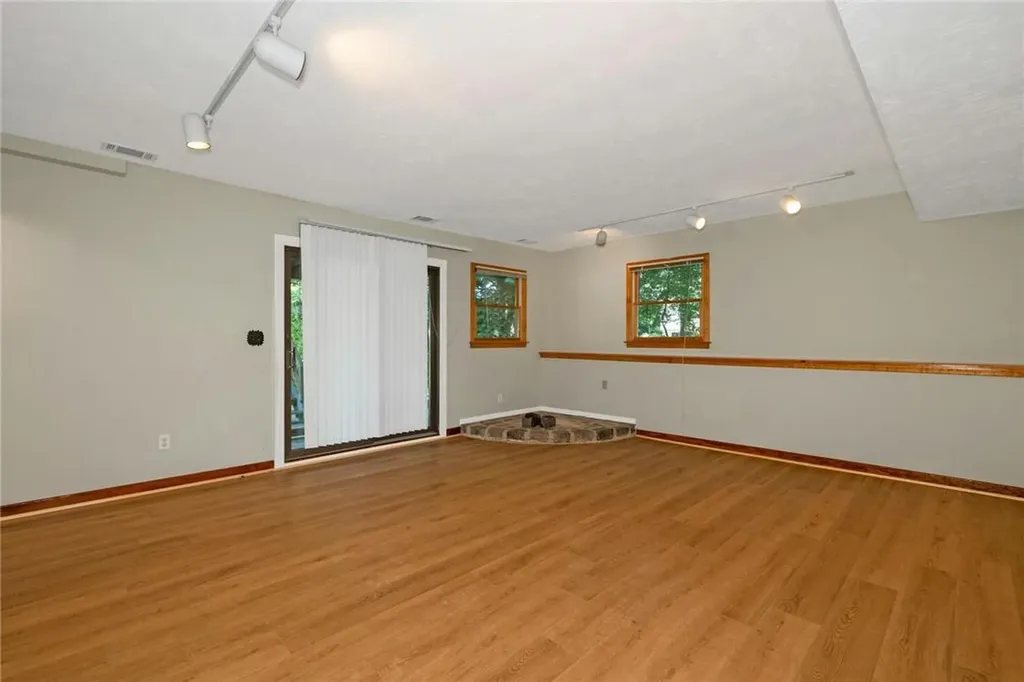 100 Renee Lane Bardonia NY 10954