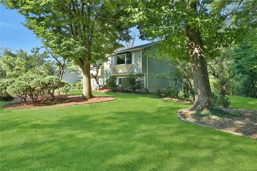 100 Renee Lane Bardonia NY 10954