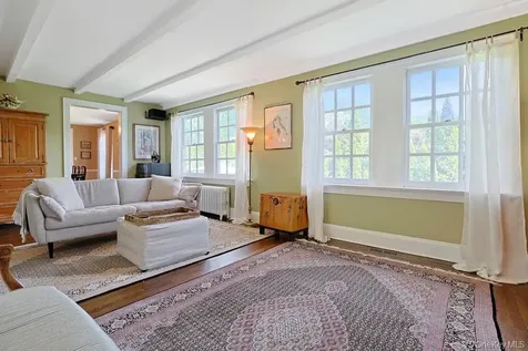 97 Underhill Road Scarsdale NY 10583