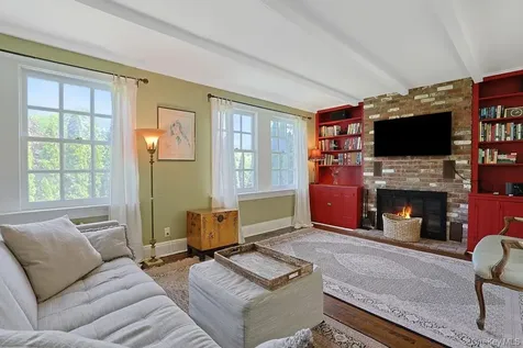 97 Underhill Road Scarsdale NY 10583