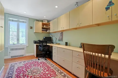 97 Underhill Road Scarsdale NY 10583
