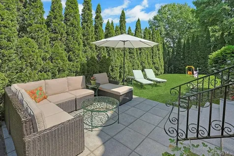 97 Underhill Road Scarsdale NY 10583