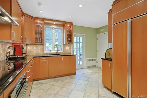 97 Underhill Road Scarsdale NY 10583