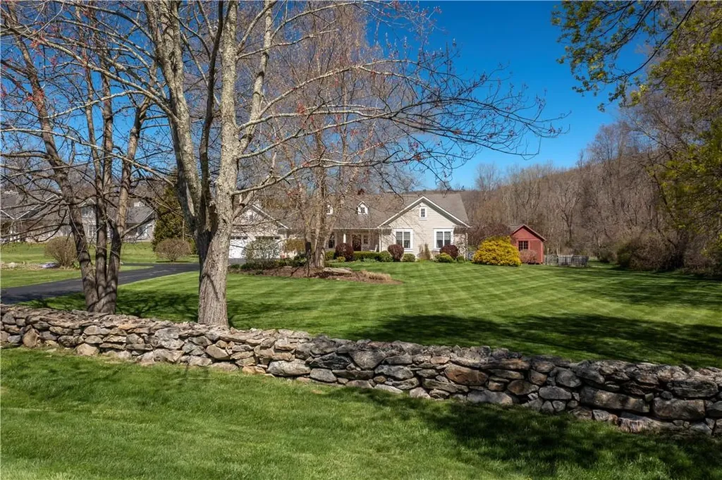 32 Meadow Brook Lane Wingdale NY 12594
