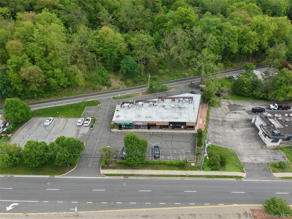 589 Route 303 Blauvelt NY 10913