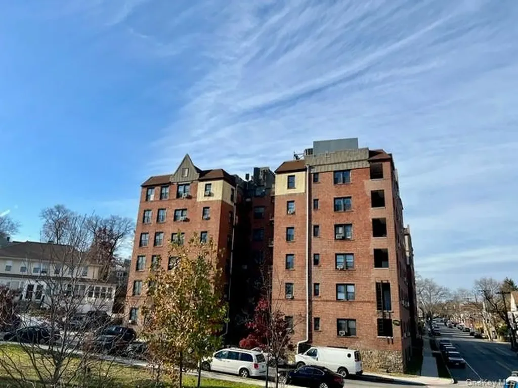 590 E Third Street Mount Vernon NY 10553