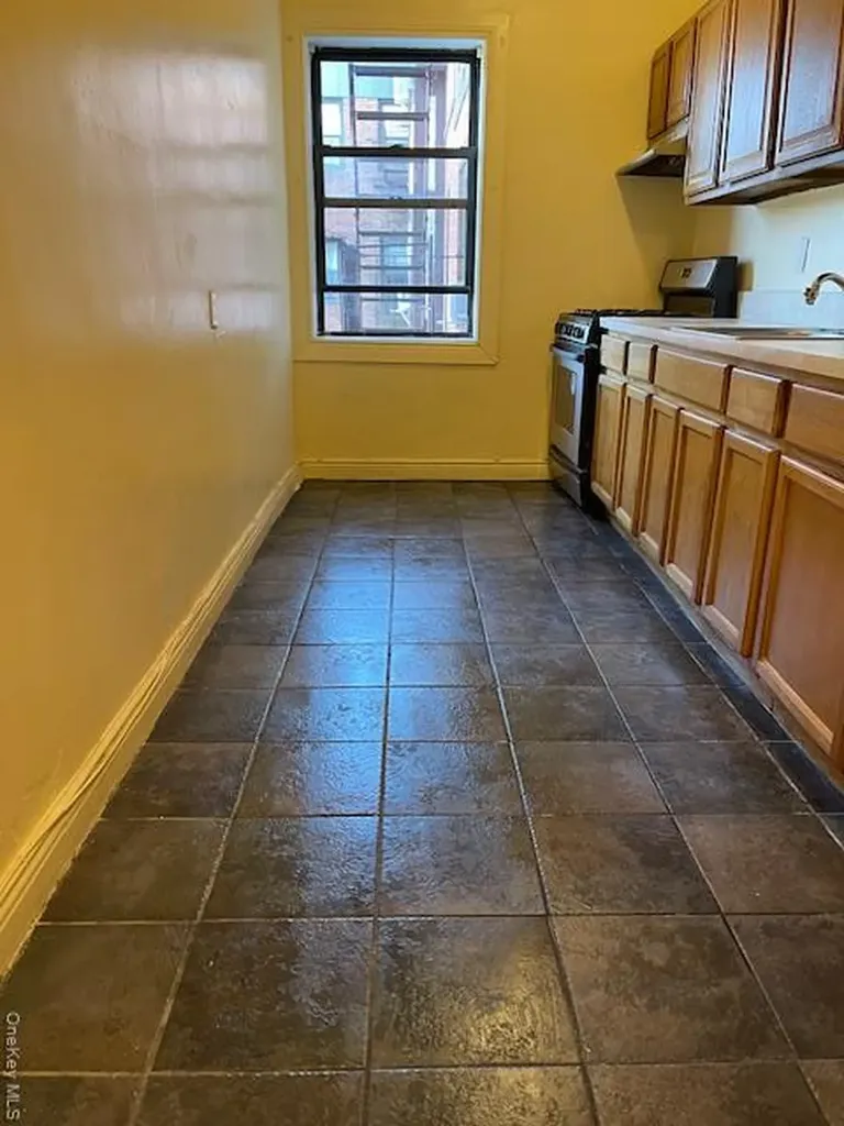 590 E Third Street Mount Vernon NY 10553