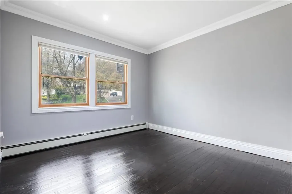 101 Stonehurst Lane Dix Hills NY 11746