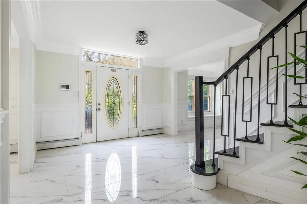 101 Stonehurst Lane Dix Hills NY 11746
