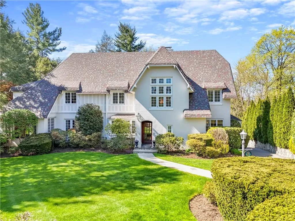 17 Colvin Road Scarsdale NY 10583