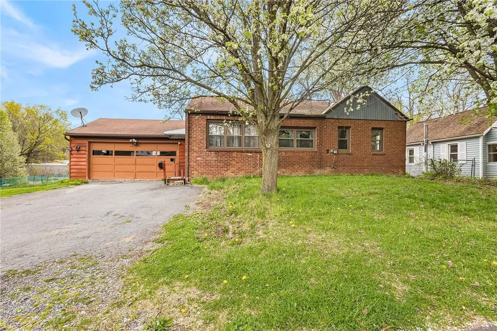 35 Klingberg Avenue Kingston NY 12401