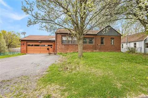 35 Klingberg Avenue Kingston NY 12401