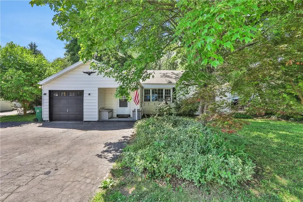 7 Kinry Road Poughkeepsie NY 12603